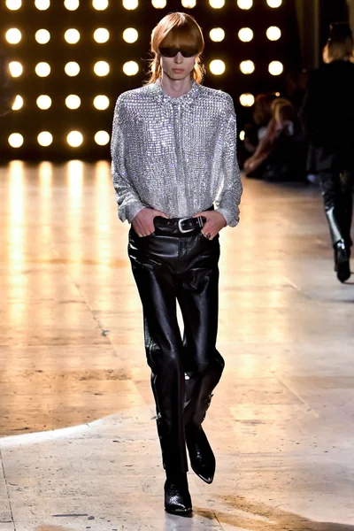 Look 65